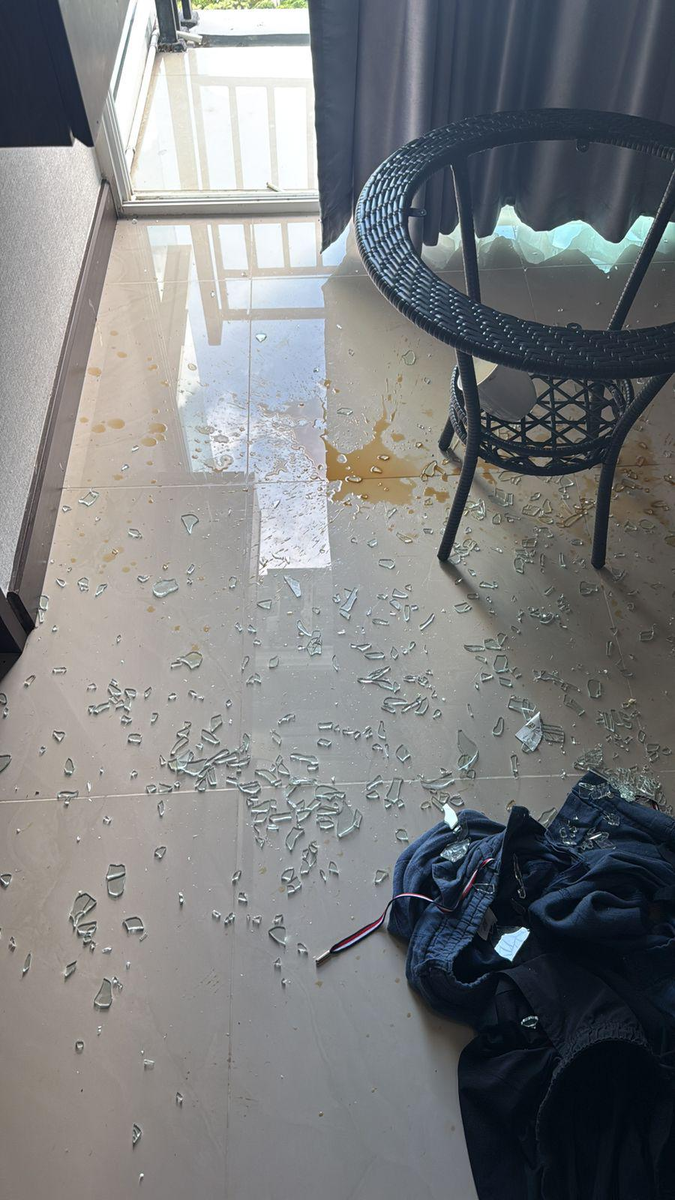 Быстро, быстро, где пришлось!  Куда торопились? 