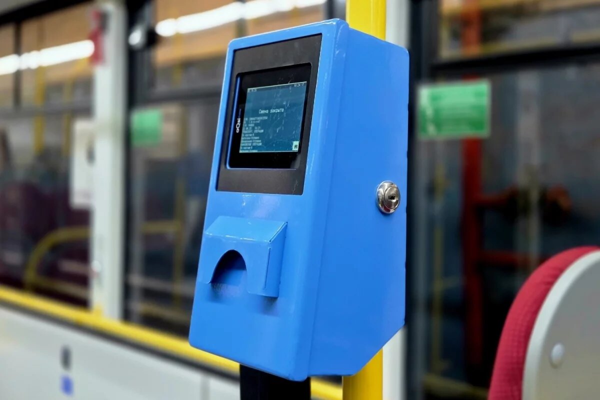    Отмену наличных в нижегородском транспорте отложили до июля 2026 года