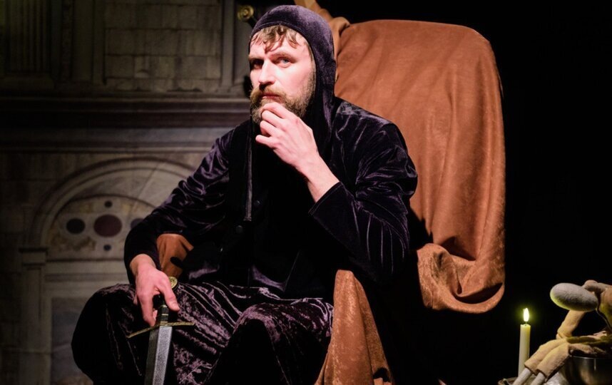    Алена Бобрович