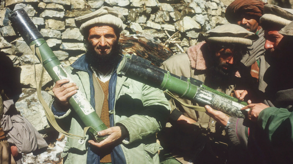 Почему душманы боялись поднимать брошенные советские магнитофоны: история хитрой ловушки на жадность от спецназа