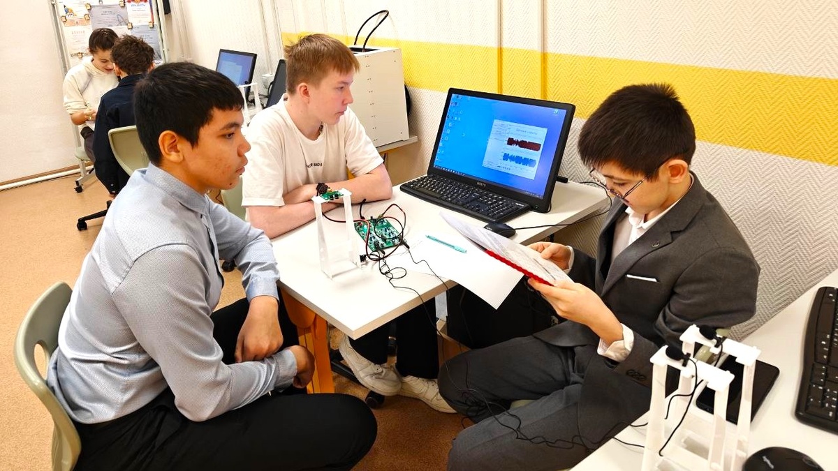    Лучших юных киберфизиков определяют в Сургутском районе