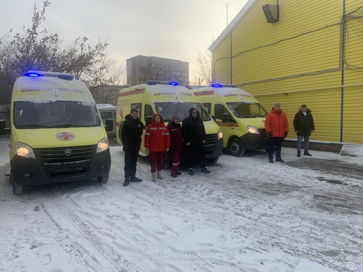    В две клиники Нижегородской области поступили новые реанимобили