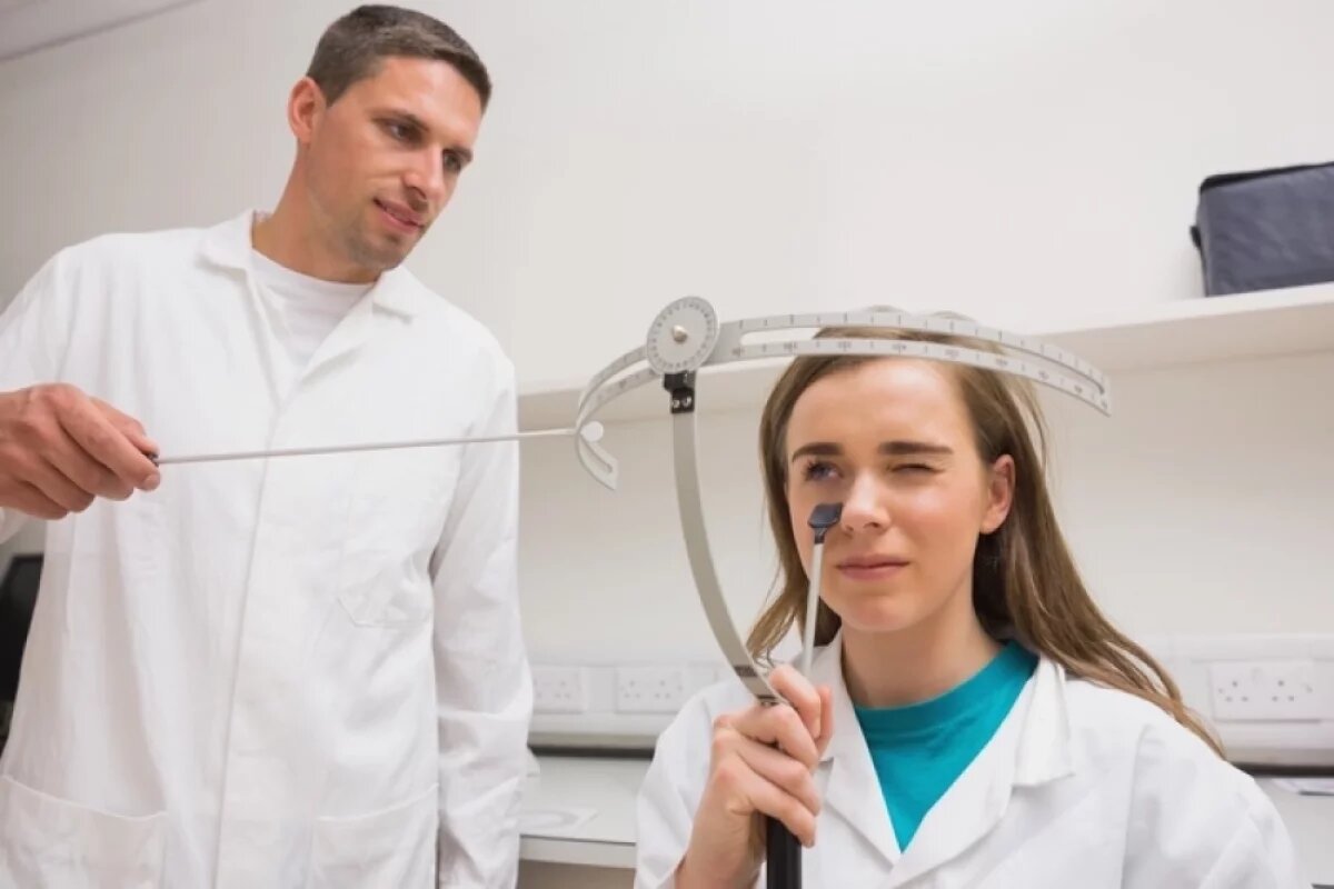    В районы Волгоградской области вышли работать больше 100 новых медиков