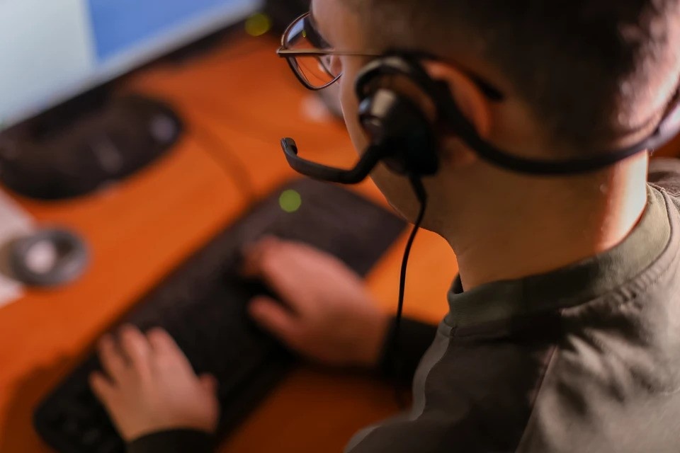    Теперь пенсионерка, которая сама помогала многим, вынуждена жить у подруг. Мария ЛЕНЦ