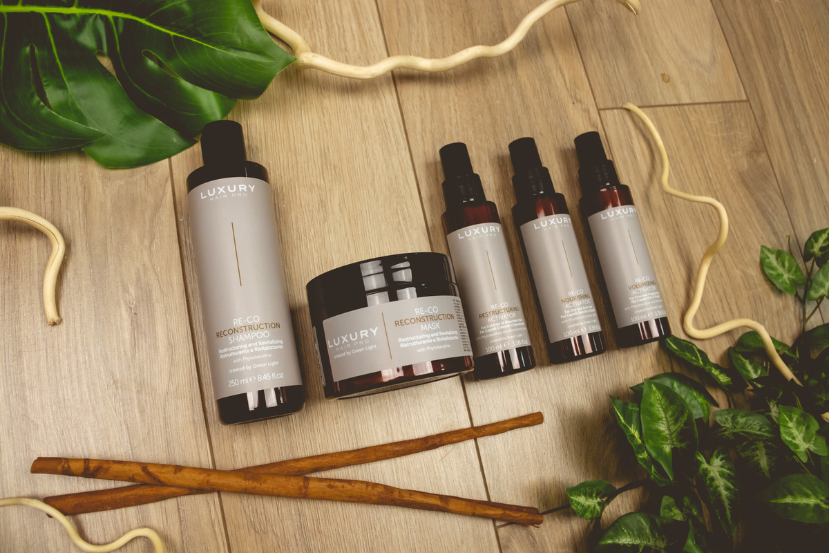 Серия средств для реконструкции волос RE CO от итальянского бренда LUXURY Hair Pro by Green Light
