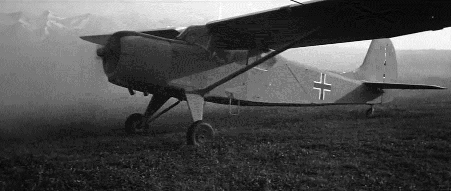 Як-12 в фильме "Освобождение" ("Прорыв", 1969 г.) изображает немецкий легкий многоцелевой самолет Fieseler Fi-156 Storch ("Шторьх"), на котором группа Отто Скорцени вывезла в 1943 году итальянского диктатора Муссолини. Общего у двух машин мало, разве что оба самолета были одномоторными монопланами-высокопланами.