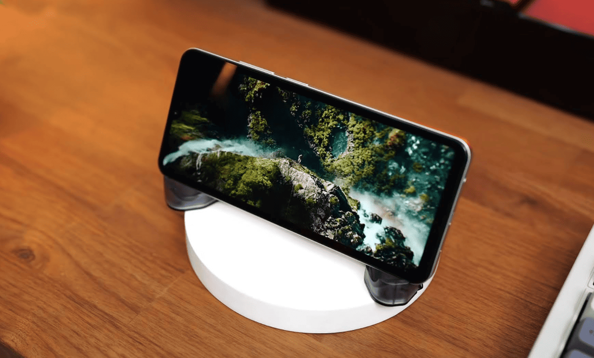    В этой статье рассмотрим 5 недорогих телефонов для повседневных задач. Фото: techxreviews.com