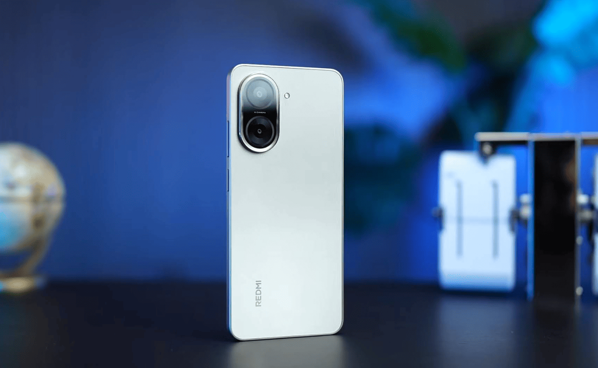    На недорогом смартфоне Xiaomi Redmi A5 стоит облегчённая Android 15 (Go Edition), специально разработанная для слабых устройств. Она потребляет меньше оперативной памяти, а предустановленные приложения оптимизированы для плавной работы. Фото: techxreviews.com