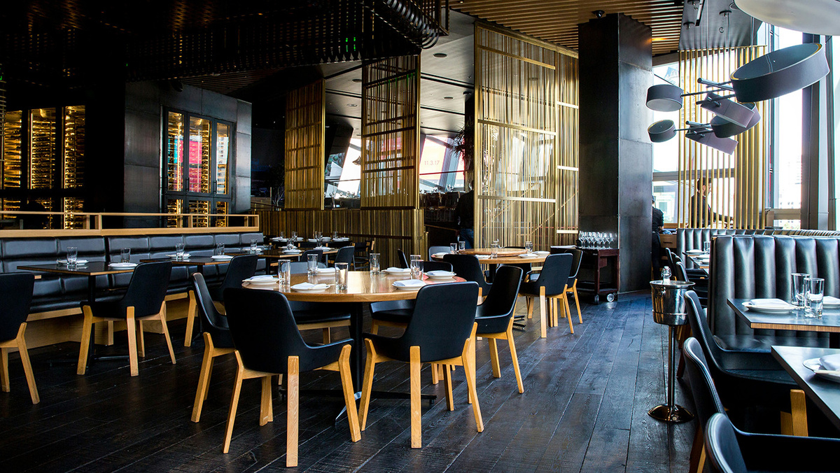   Jason Leung / Unspash