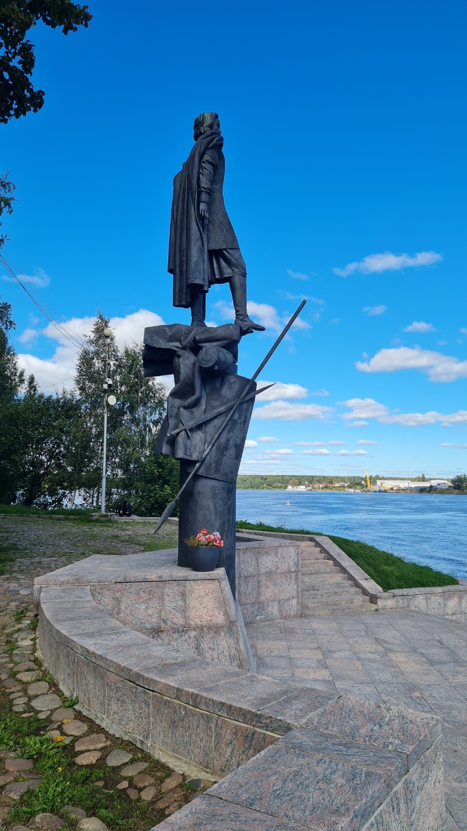 Усть- Ижора Памятник Александру Невскому