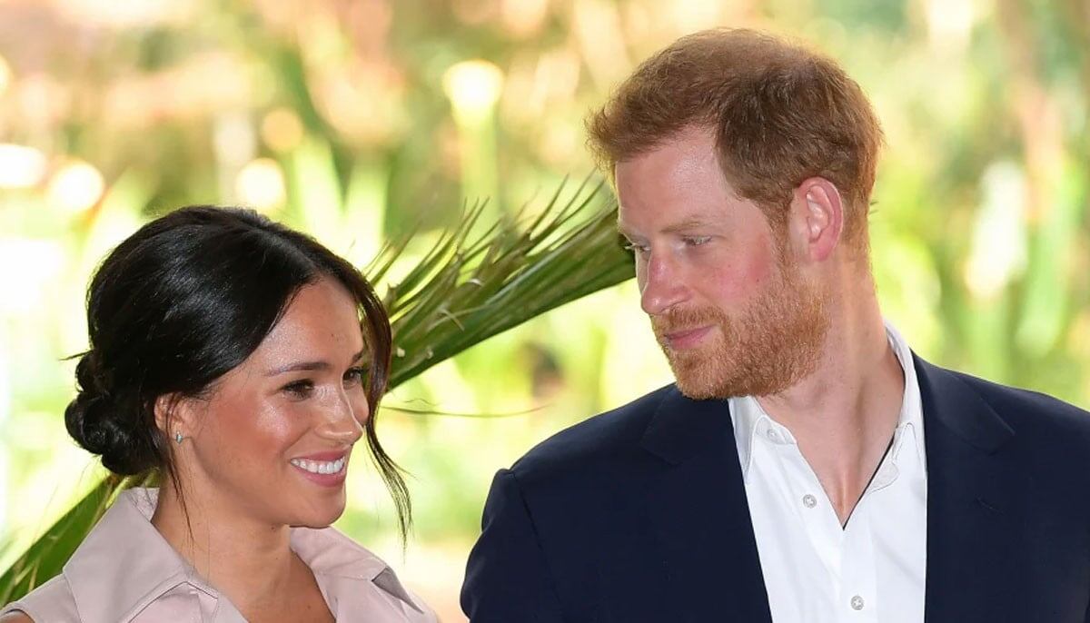 Принц Гарри и Меган Маркл неожиданно сменили профессию. Сассекские собираются выступить продюсерами романтического фильма для Netflix, основанного на бестселлере Жасмин Гийори « Свадебная дата».