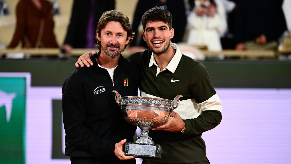    Карлос Алькарас с тренером Хуаном Карлосом Ферреро. Global Look Press