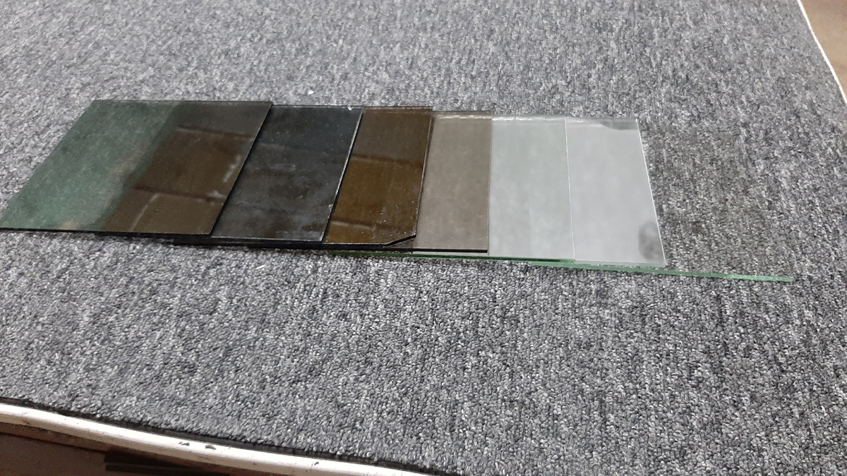 Фото 1. Оконное стекло 4 мм.