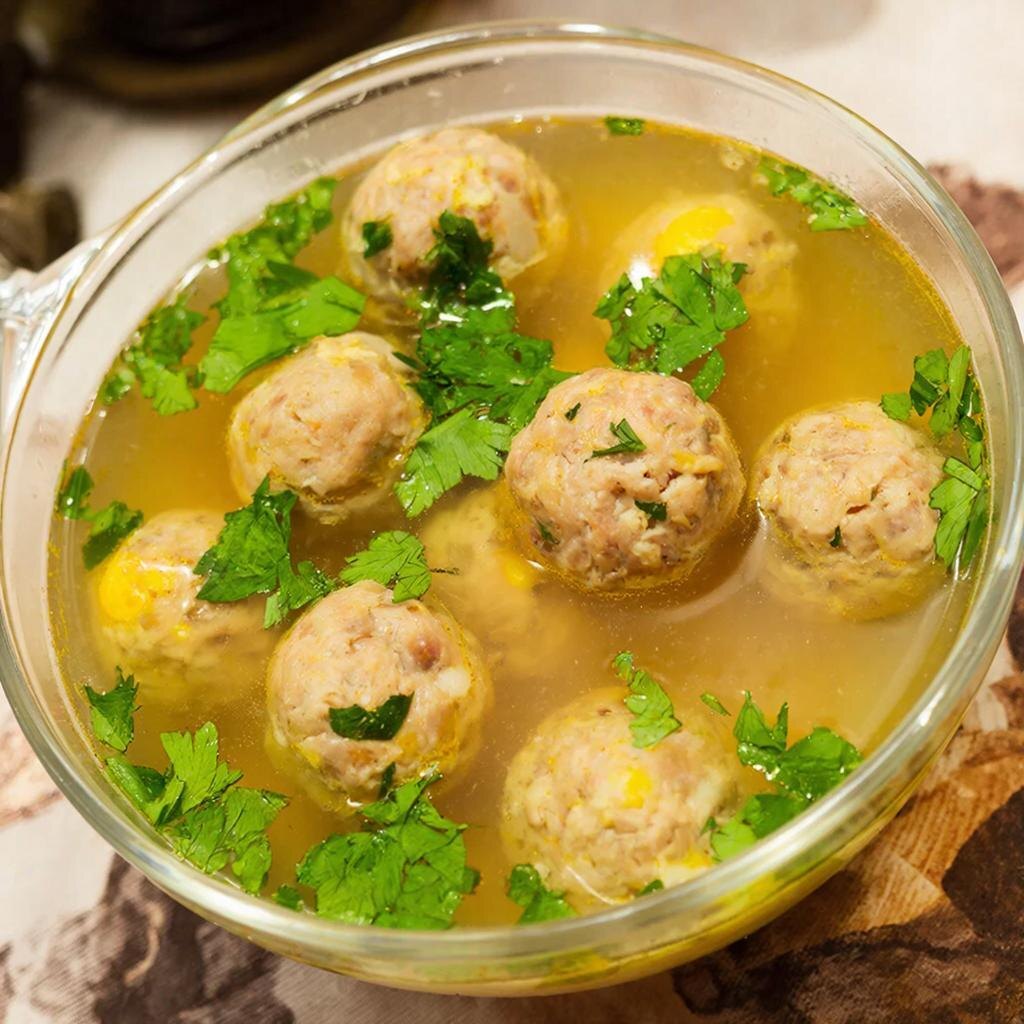 Мой любимый бульон с фрикадельками: быстро, просто и очень вкусно!
