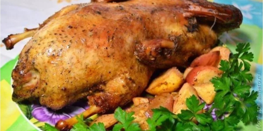 Утка с яблоками запечённая в духовке.Пошаговый рецепт.