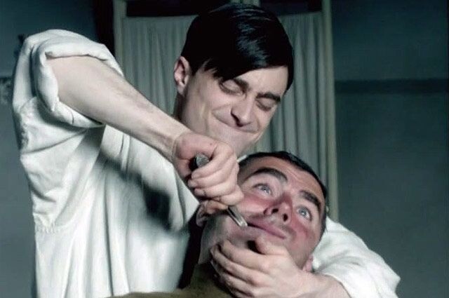 Кадры из сериала "Записки юного врача" (2012-2013).