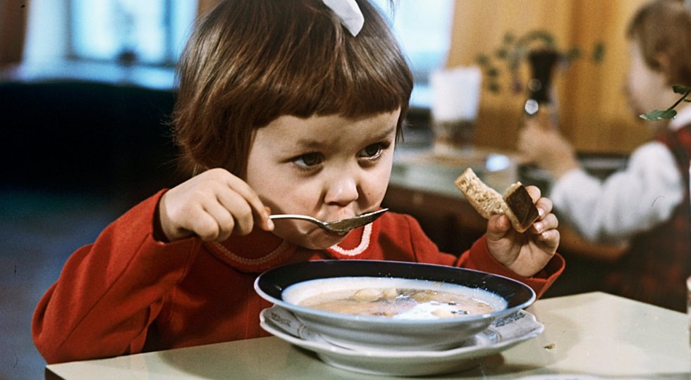 Чем завтракали в СССР: утренние привычки советских людей
