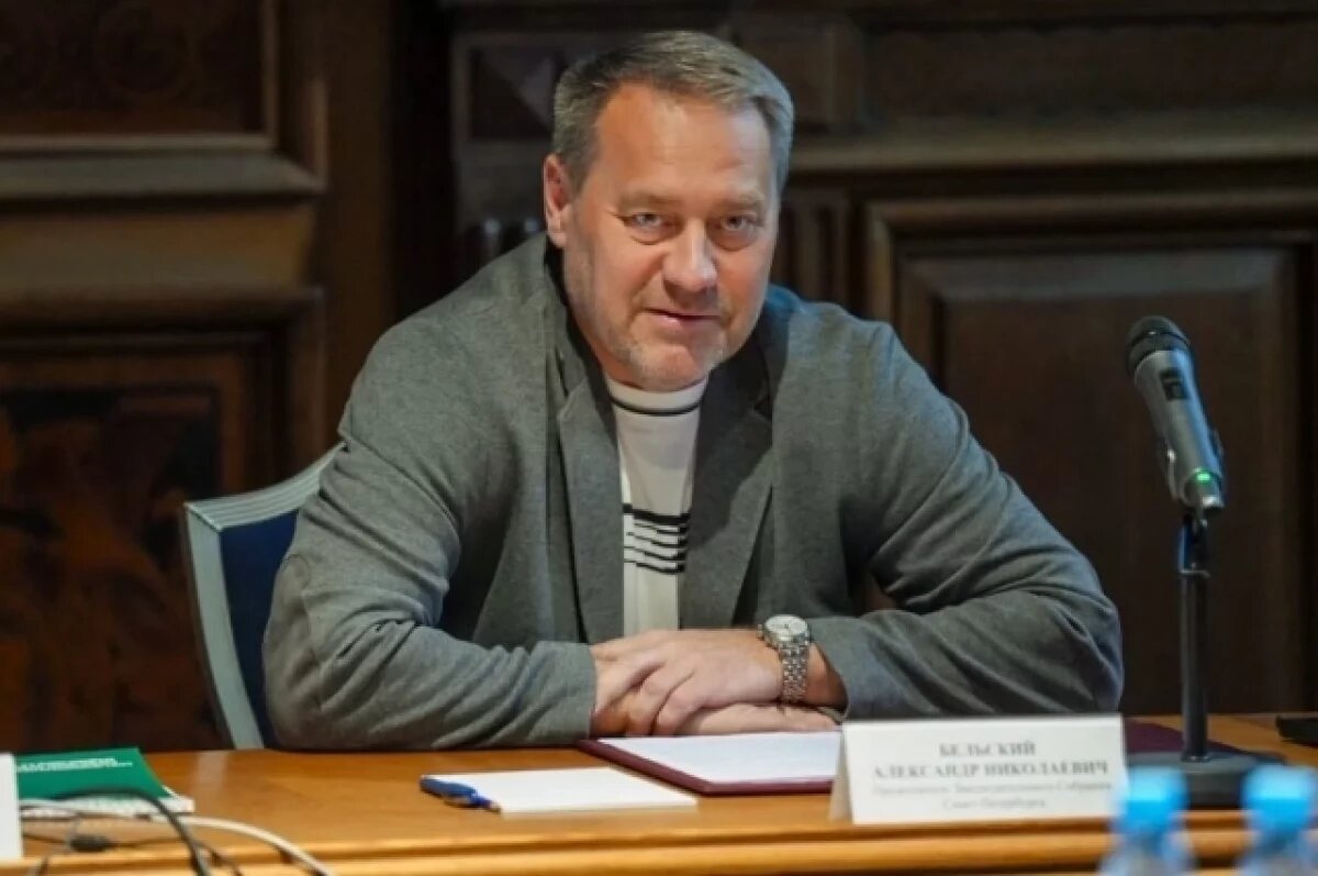    В школах Петербурга пересмотрят расходы на безопасность после поножовщины