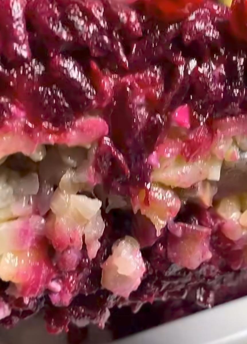 фото: последовательность слоев «селёдки под шубой» может быть абсолютно разной