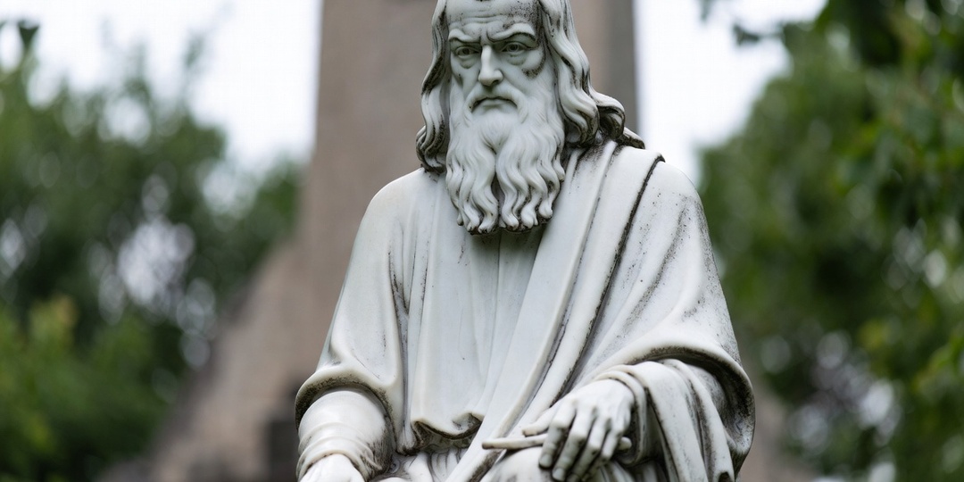 2026 год — начало конца или Золотой век? Расшифровка тайных катренов Нострадамуса