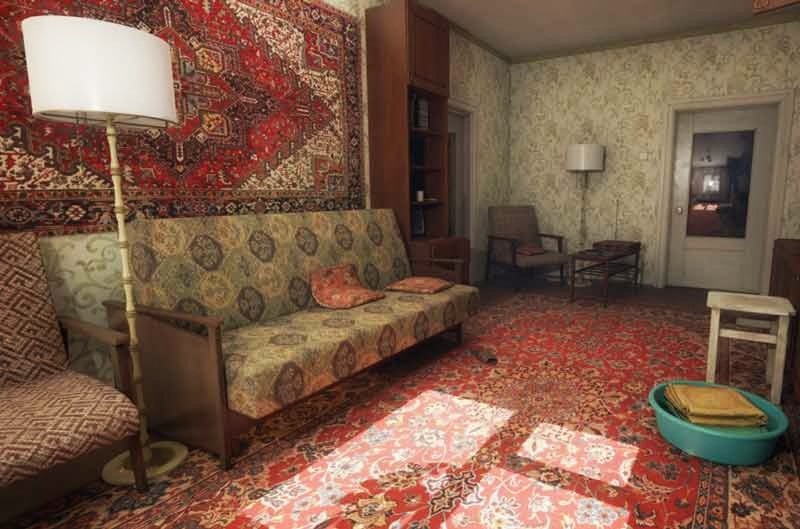 Если мебель или декор вызывает у гостей ощущение унылого прошлого, стоит подумать о том, чтобы оставить только то, что действительно ценно и функционально.
