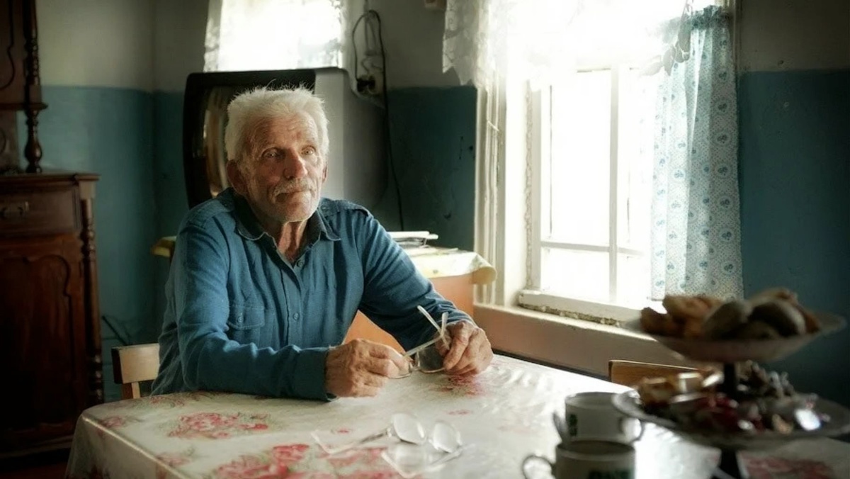 После 60 особенно важно следить за тем, что показываешь близким, потому что лишние предметы могут невольно отталкивать и создавать странную атмосферу.
