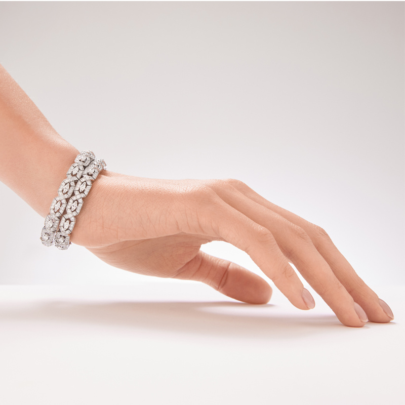 На фото: браслеты Mercury Classic