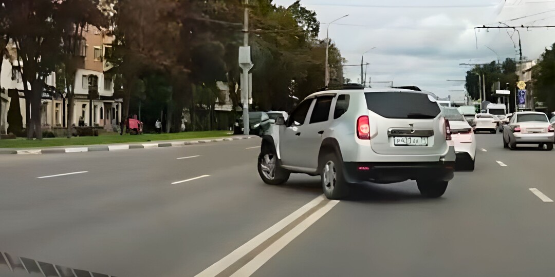 «Многие водители даже не догадываются»: Рассказываю, зачем нужна двойная сплошная, если есть одинарная и чем они отличаются друг от друга