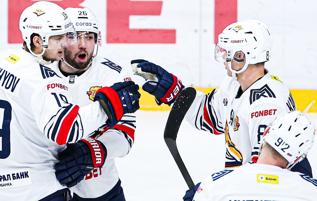    Игроки "Металлурга"  Петр Ковалев/ТАСС