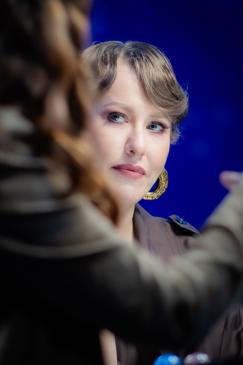 Ксения Собчак. Кадр из шоу "Натальная карта".