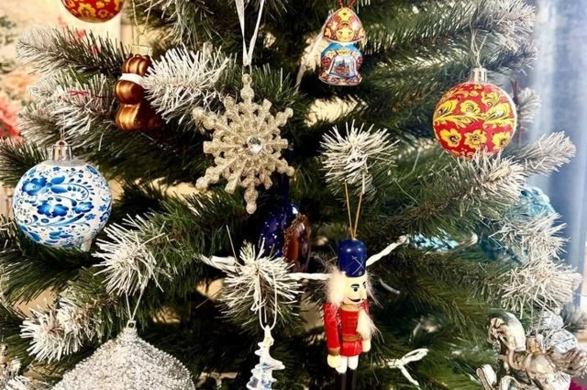    Елка в фате, русский стиль.