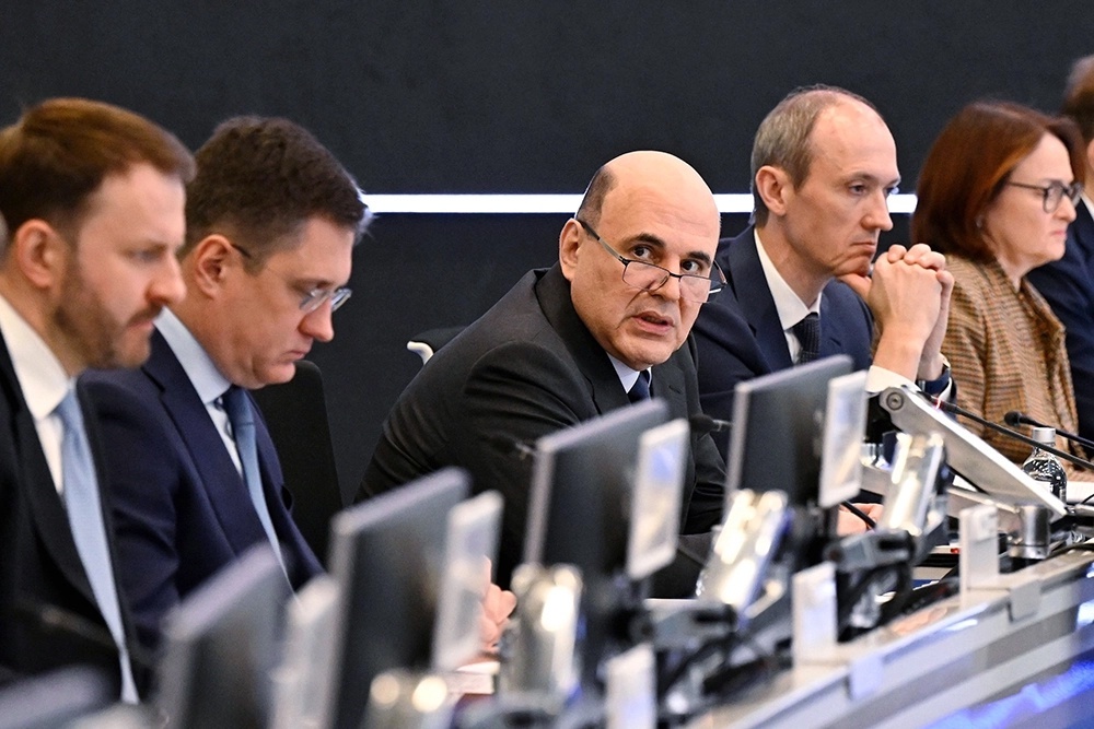    Михаил Мишустин: Нужно создать широкую и действенную систему защиты граждан от обмана. / РИА Новости