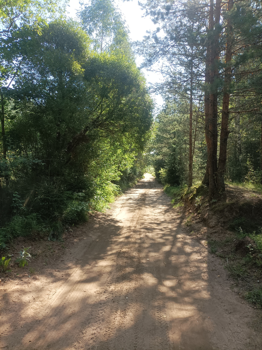 Небольшой грунтовый участок по пути к карьерам