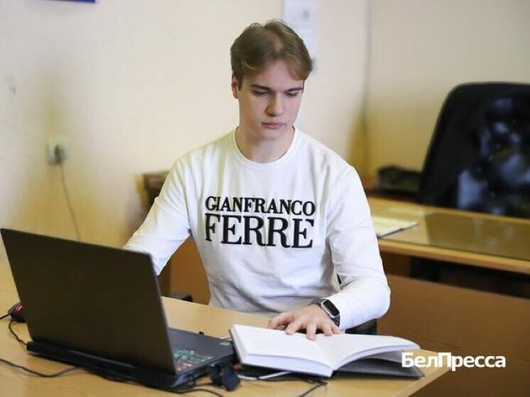     Экономит и регулирует: белгородский студент-инженер разрабатывает умную систему отопления, Фото: Валерия Шатько/БелПресса