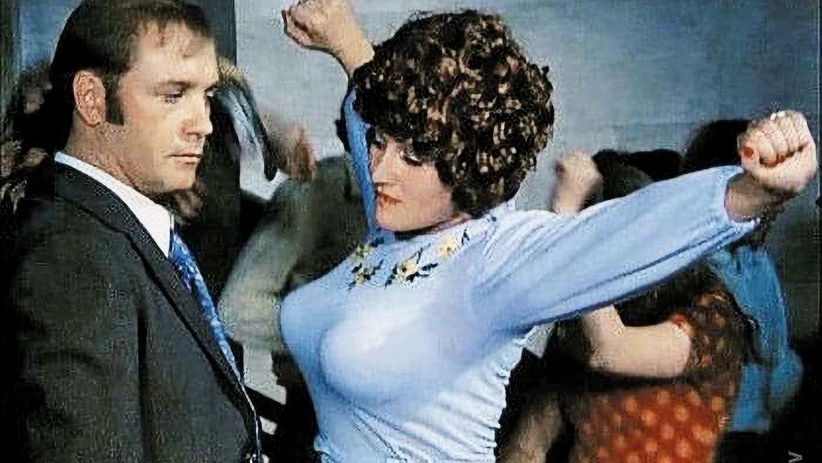 Интересно, мне сейчас традиционные ценности показывают? 