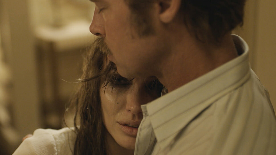 Кадр из фильма «Лазурный берег», режиссер Анджелина Джоли, 2015.📷Фото: Universal Pictures