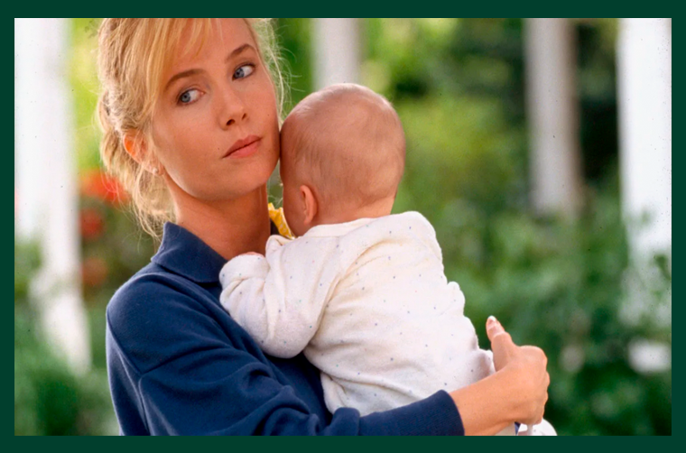 Кадр из фильма: "Рука, качающая колыбель", 1992.