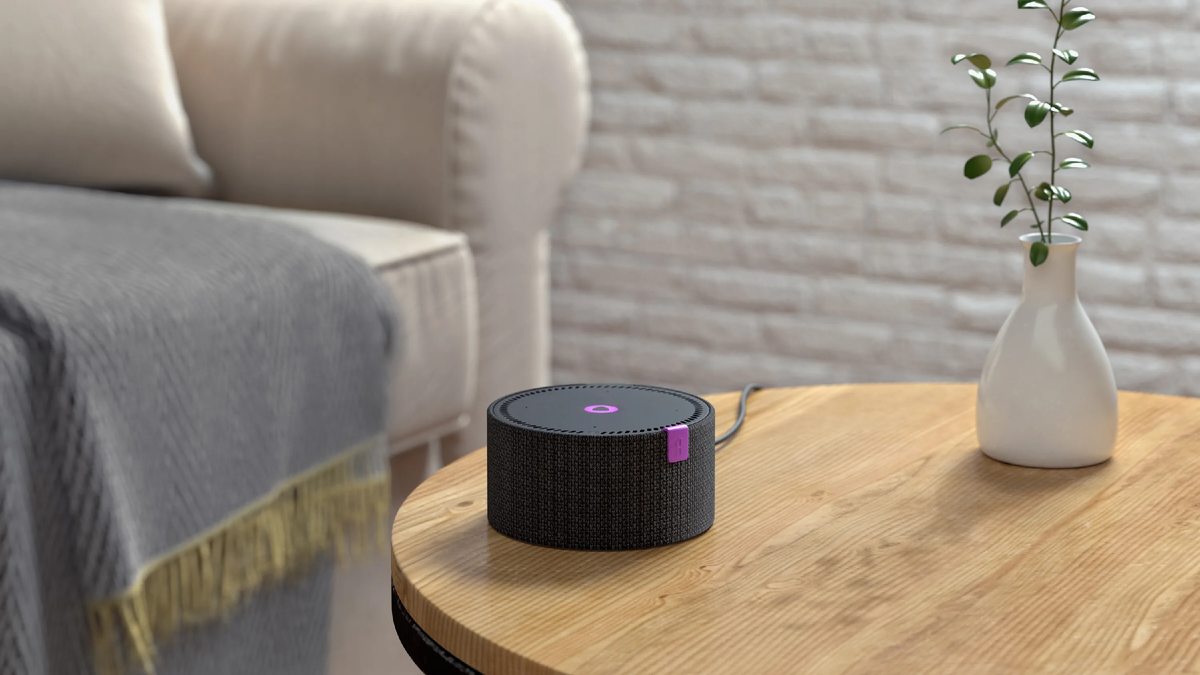 Станция Лайт — компактная и яркая колонка для повседневных задач.