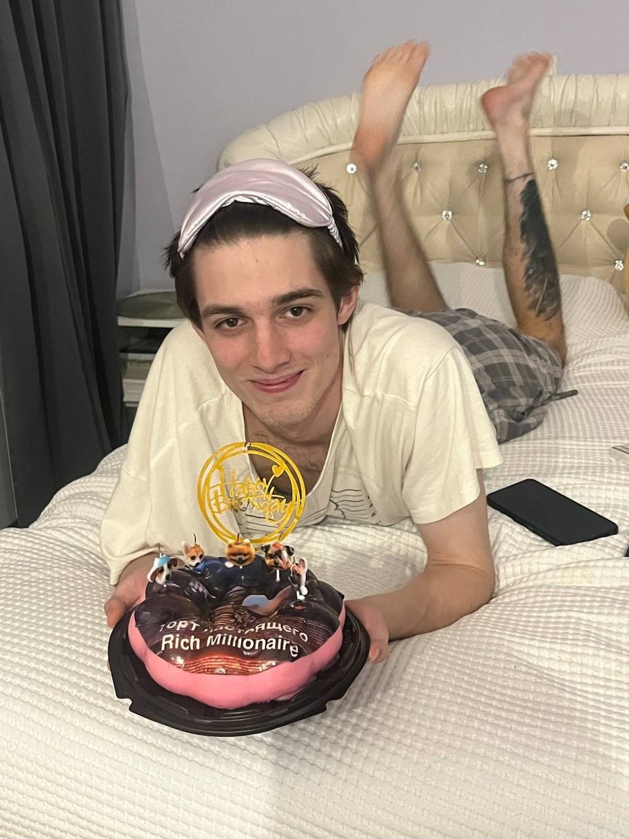 Фото с личной открытой страницы в ВК Алексея