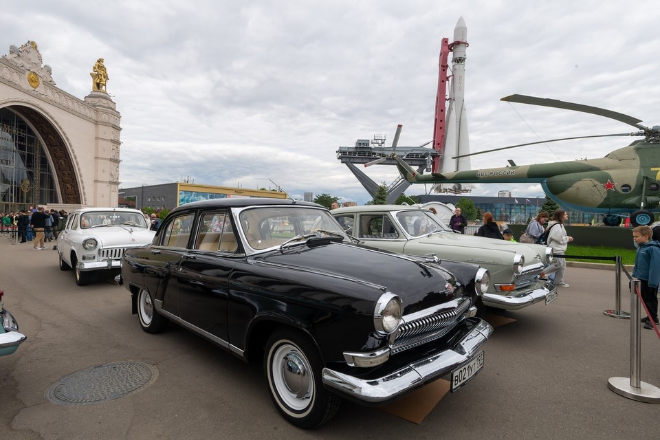    Коллекционеры охотятся за советскими автомобилями. Михаил ФРОЛОВ