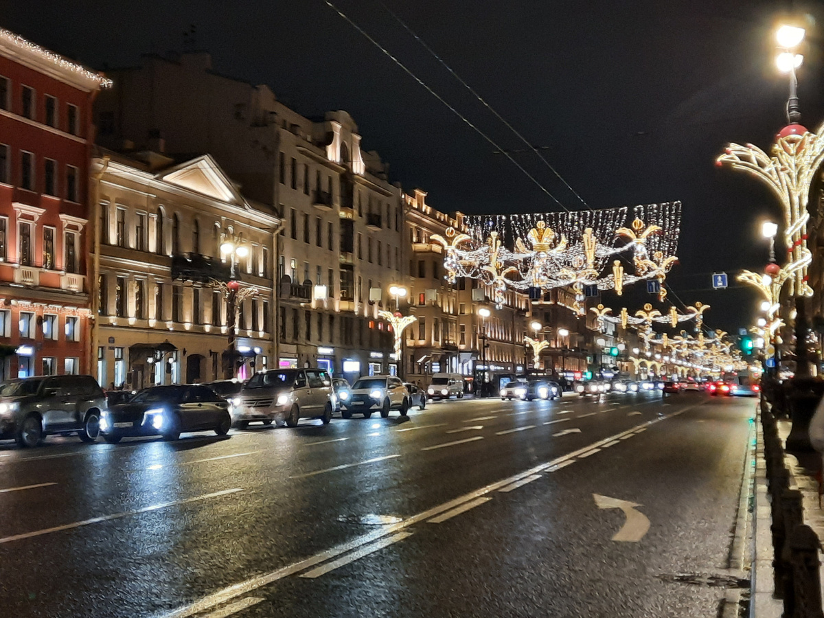 Декабрьский Невский проспект