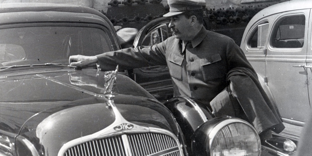 Почему Сталин пересел в «капсулу» и отказался от брони Паккарда: история создания ЗИС-115