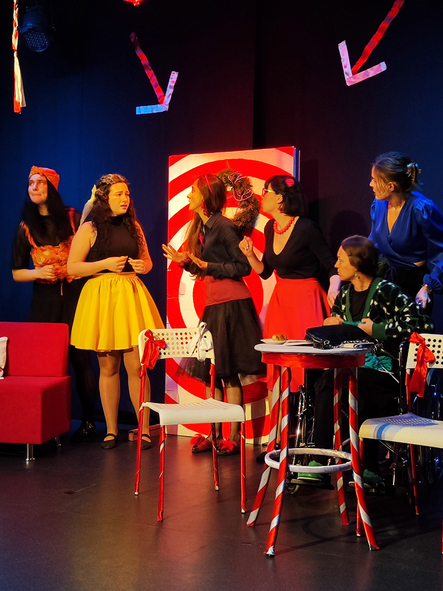  «Восемь любящих женщин» Студия актёрского мастерства театра «Постскриптум»