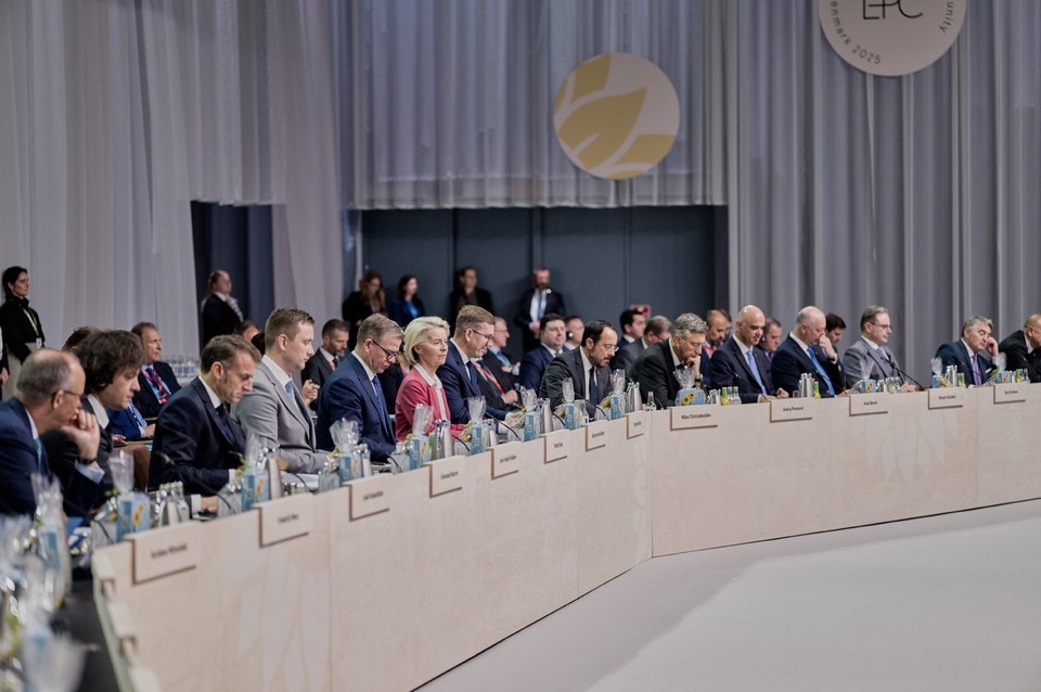    Politico: подготовительные переговоры Евросоюза по активам РФ зашли в тупик GLOBAL LOOK PRESS