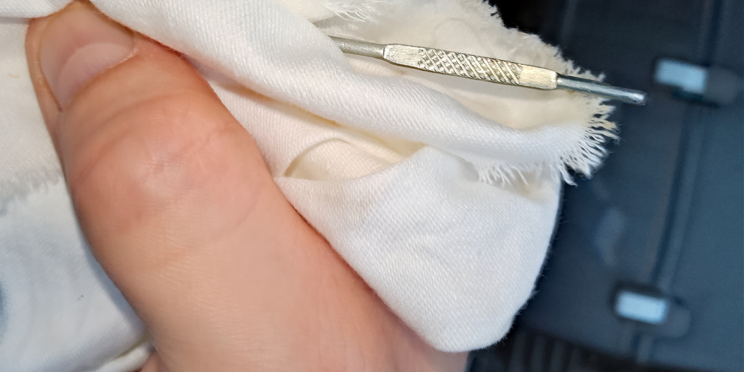 Осмотр (контроль) на следующий день после замены моторного масла на нулевом ТО на Лада Веcта NG