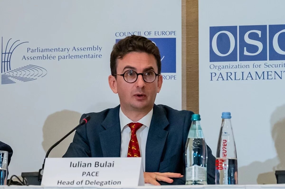    Румынский политик Юлиан Булай заявил, что хотел бы развала России.