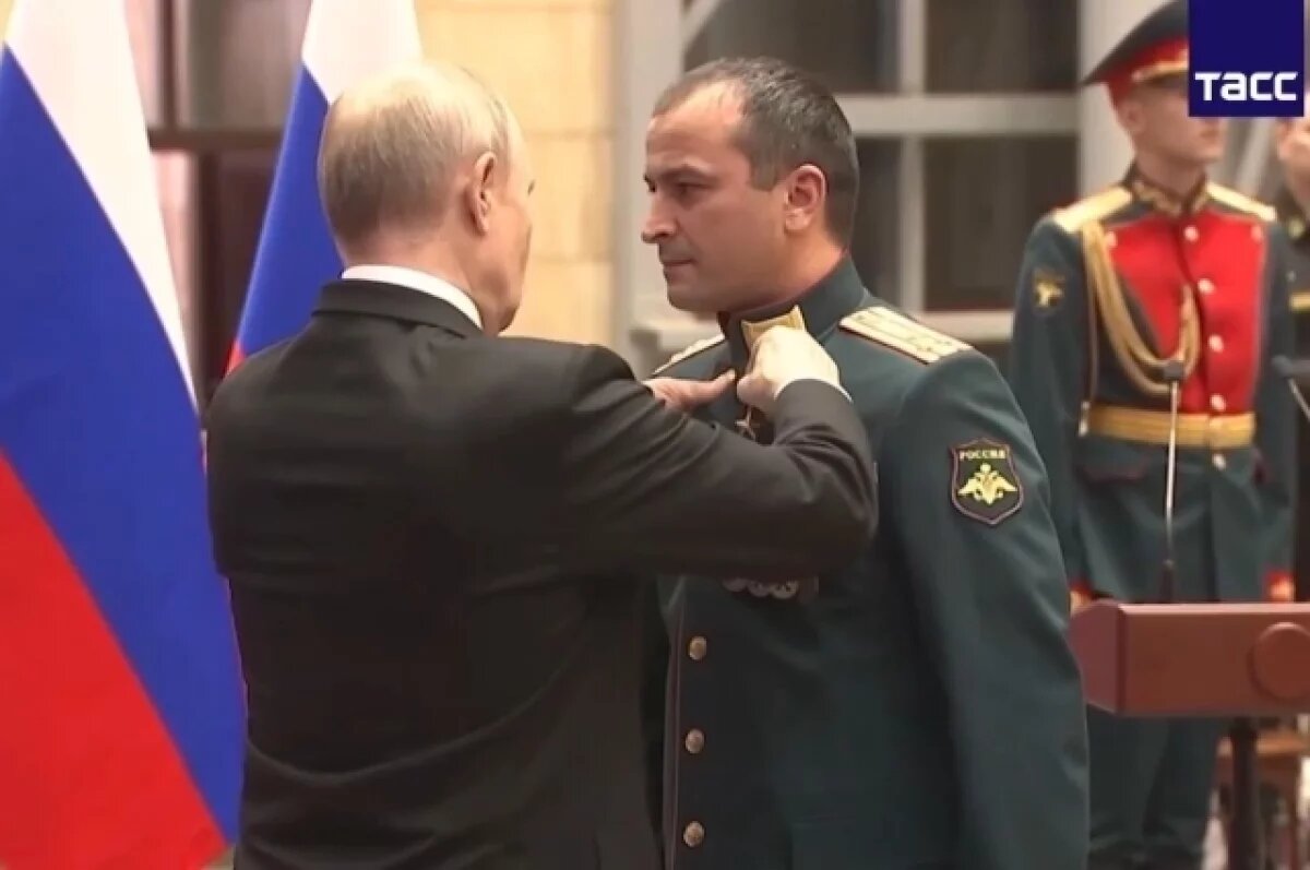    Путин вручил Звезду Героя России бойцу СВО Ярамиру Темирханову из Дагестана