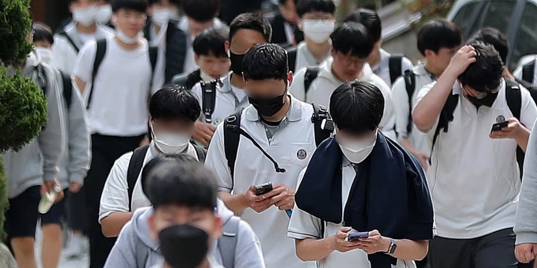 Как в Южной Корее борются со «смартфонозависимостью» среди подростков