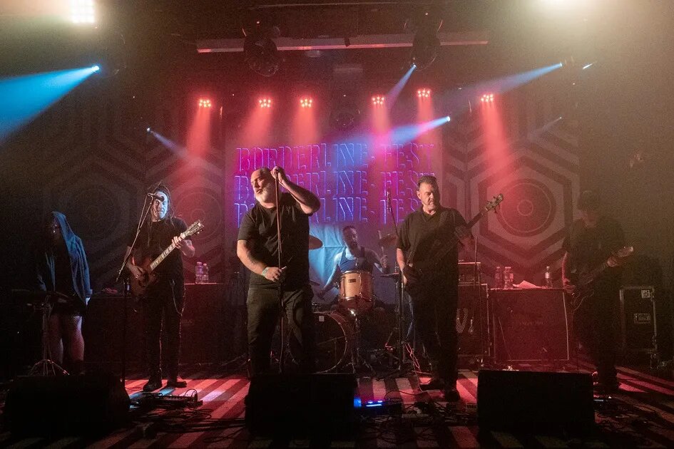 Боевая машина Axegrinder смазала старые шестерёнки и снова на полном ходу! 