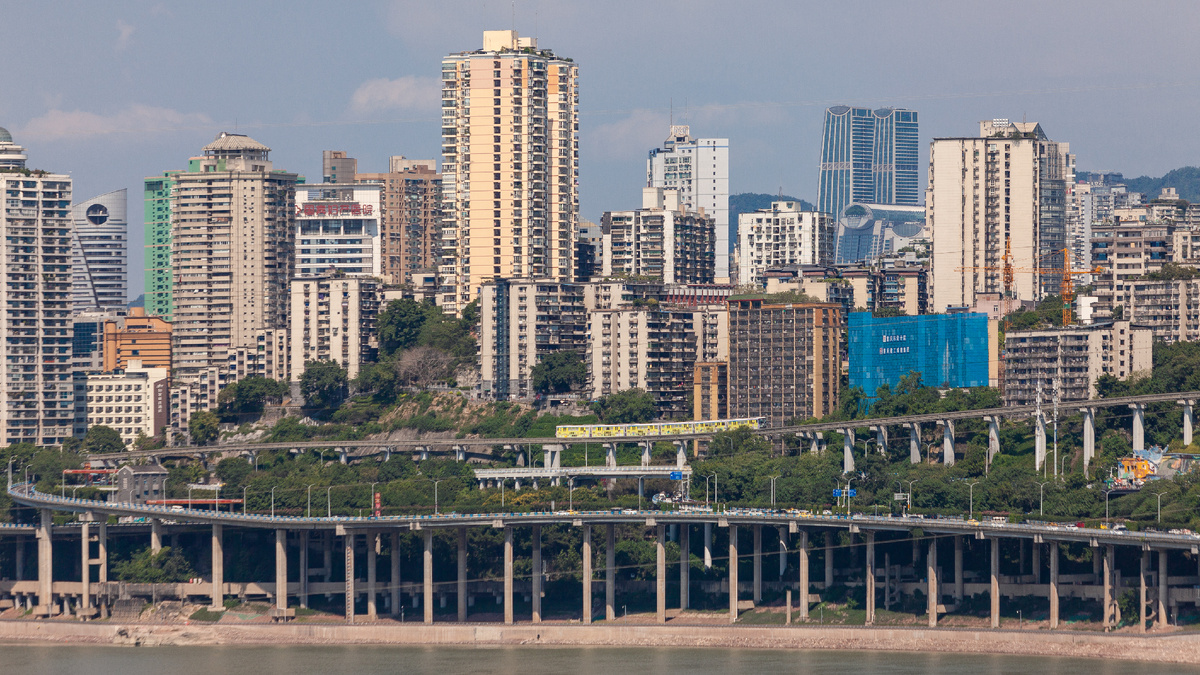 Настроения чунцинского монорельса